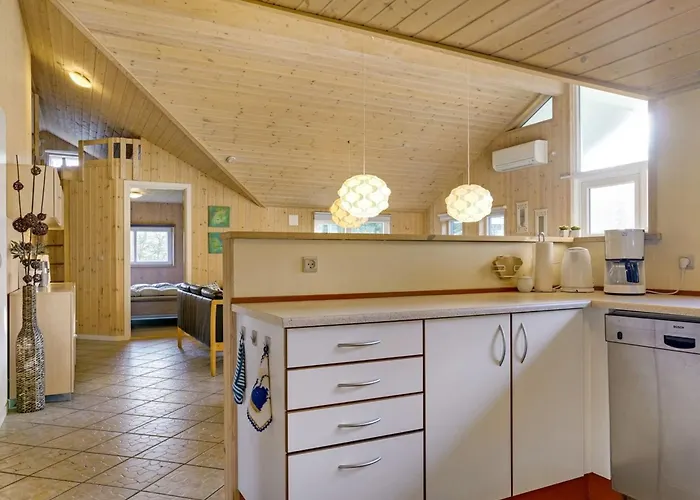 Tyki - 12km From The Sea By Interhome